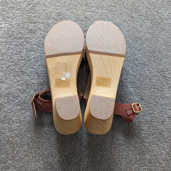 Band of Gypsies Magnolia Cognac Leather Woven Clog Size 11 NEW - Picture 7 of 8